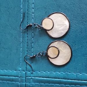 beautiful shell dangle fashion earrings